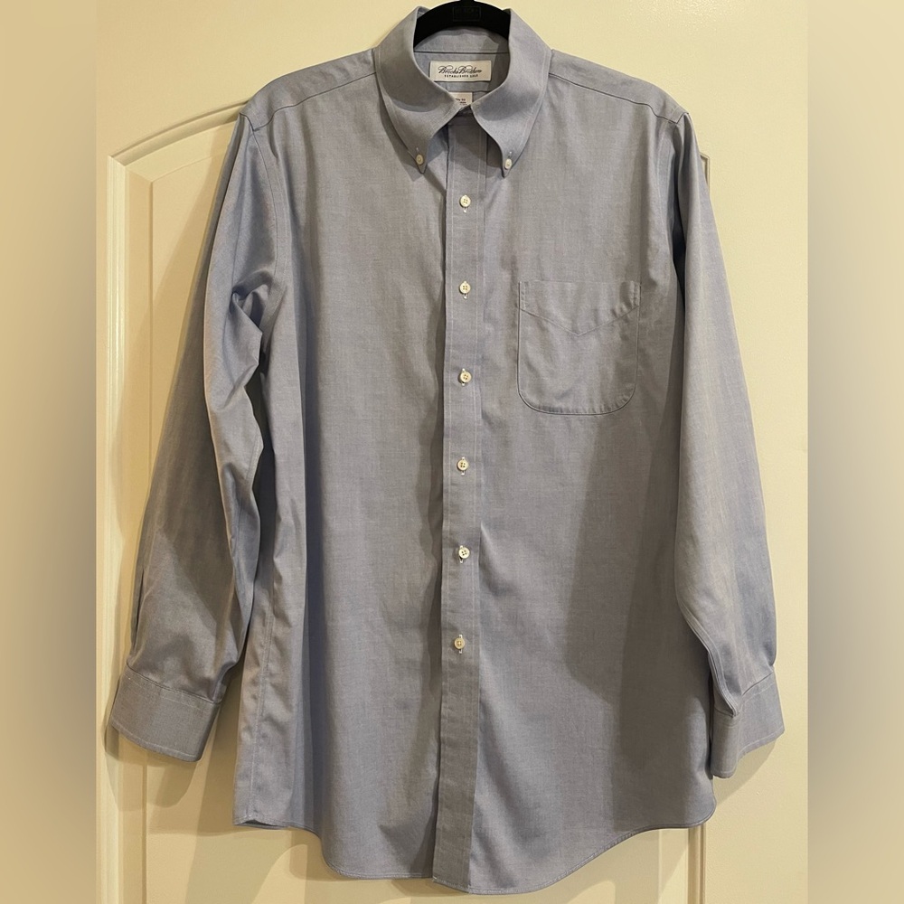 Brooks Brothers men’s dress shirt. Size 15 1/2-33
